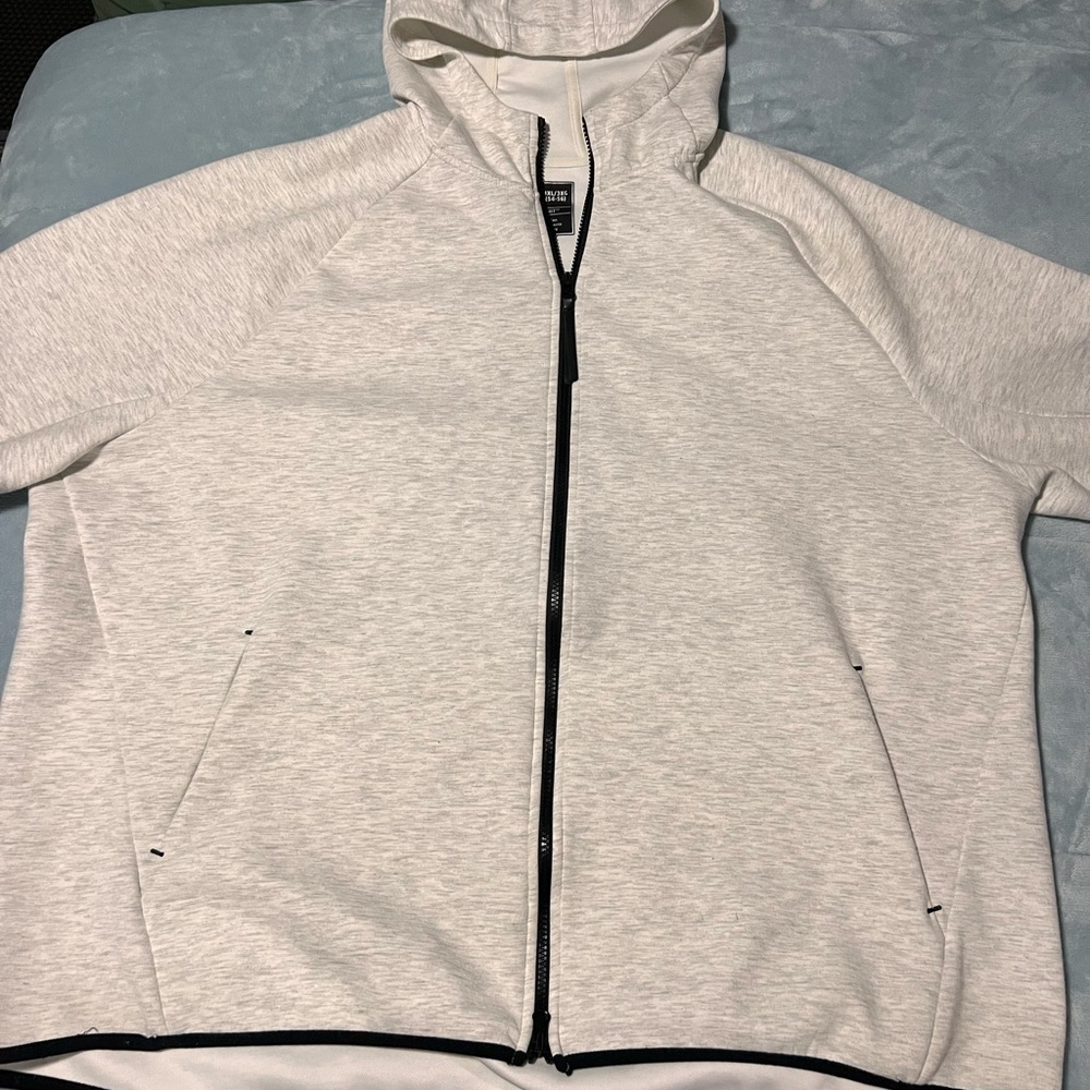 Men's Gray Zip-Up Hoodie